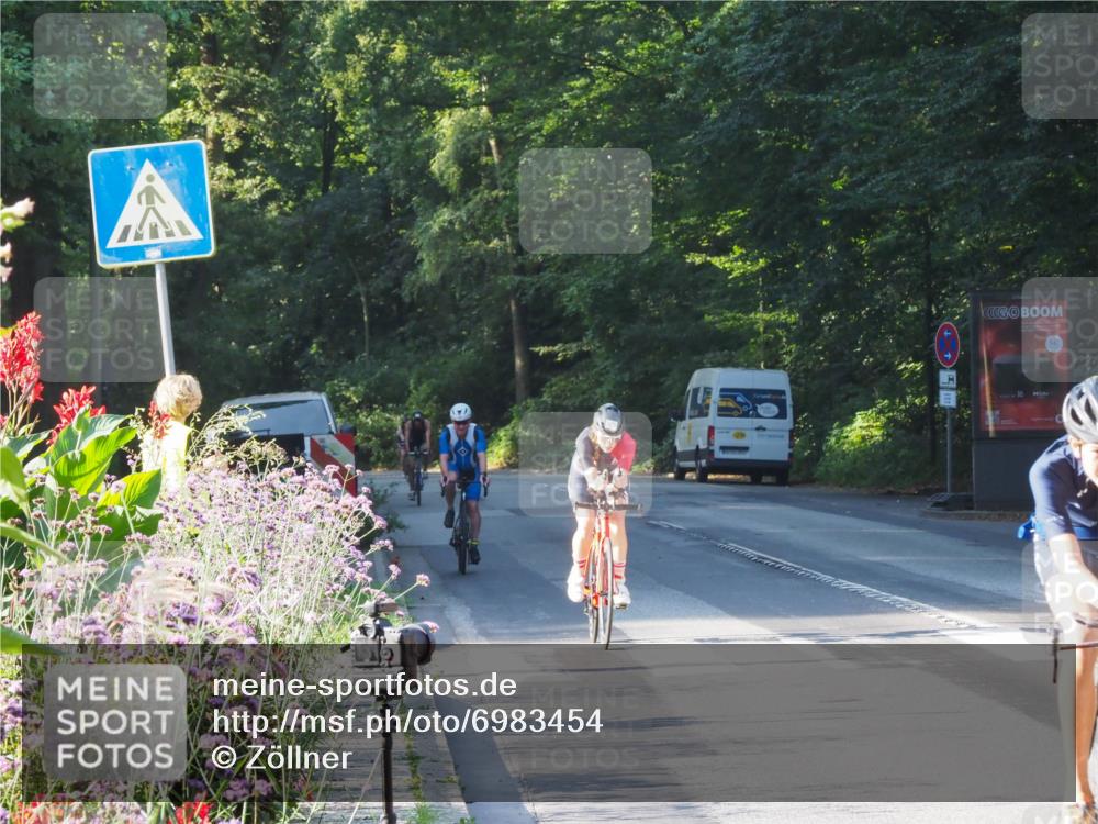 08.09.2024 - Stadtparktriathlon Zöllner http://msf.ph/oto/6983454 08.09.2024 09:33:04 Radfahren 101, 128, 132, 169, 176 meine-sportfotos.de