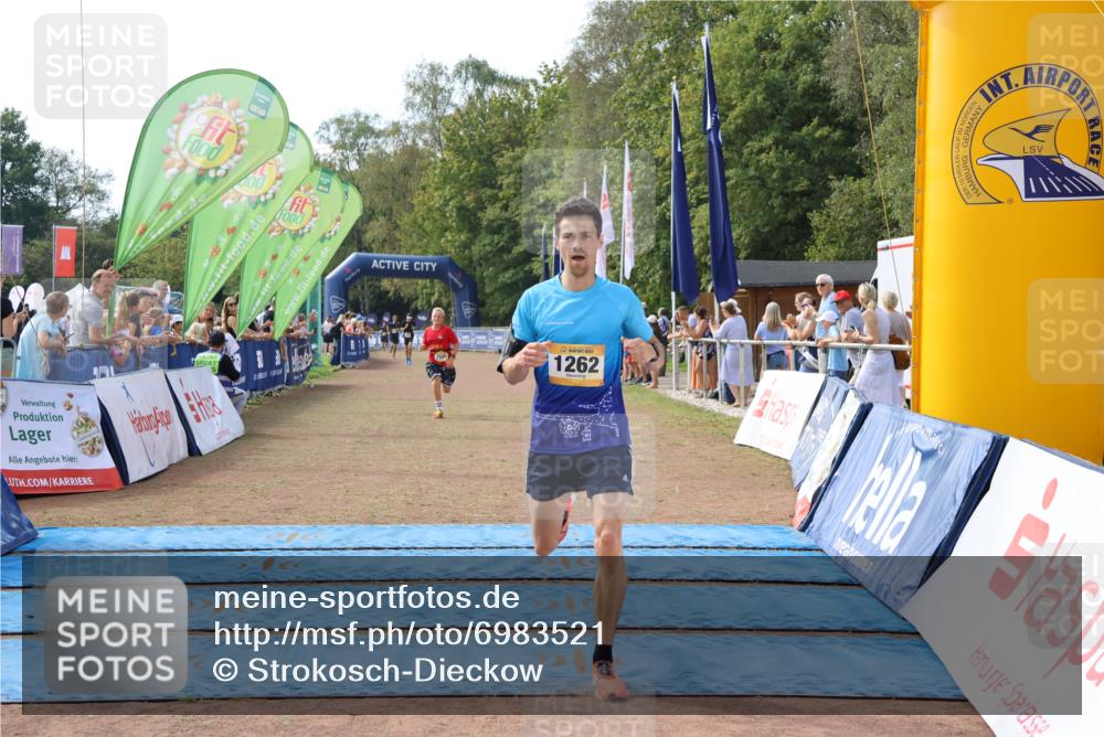 08.09.2024 - Airport Race Strokosch-Dieckow http://msf.ph/oto/6983521 08.09.2024 12:03:33 Ziel 1262, 2509, 3081 meine-sportfotos.de