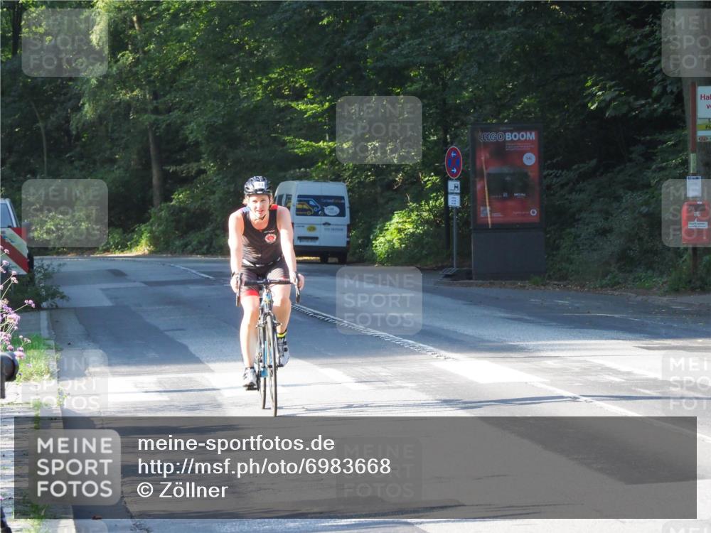 08.09.2024 - Stadtparktriathlon Zöllner http://msf.ph/oto/6983668 08.09.2024 09:36:07 Radfahren 143 meine-sportfotos.de