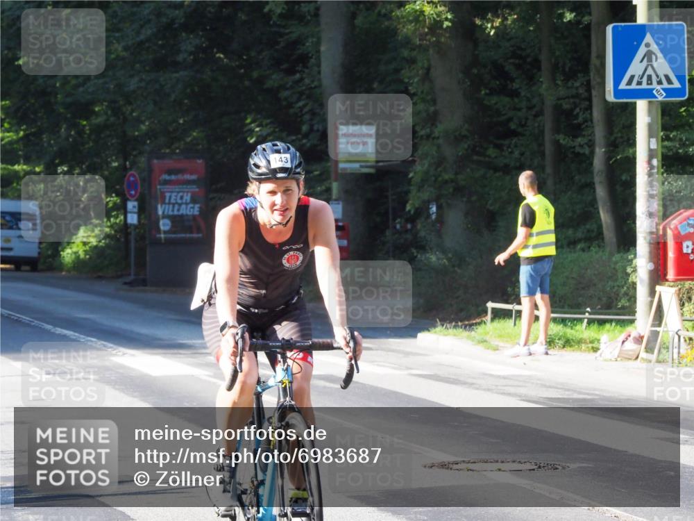 08.09.2024 - Stadtparktriathlon Zöllner http://msf.ph/oto/6983687 08.09.2024 09:36:09 Radfahren 143 meine-sportfotos.de
