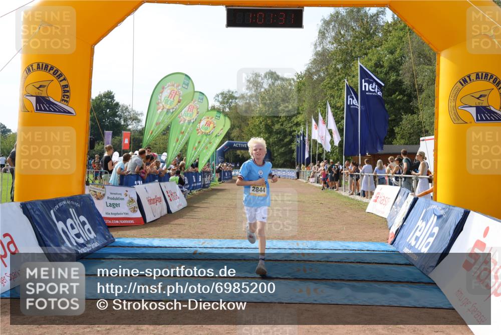 08.09.2024 - Airport Race Strokosch-Dieckow http://msf.ph/oto/6985200 08.09.2024 12:02:12 Ziel 585, 2684, 2844 meine-sportfotos.de