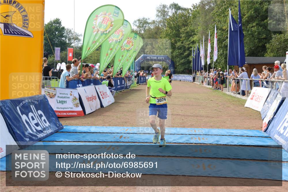 08.09.2024 - Airport Race Strokosch-Dieckow http://msf.ph/oto/6985691 08.09.2024 12:03:18 Ziel 2614, 3074, 3081 meine-sportfotos.de