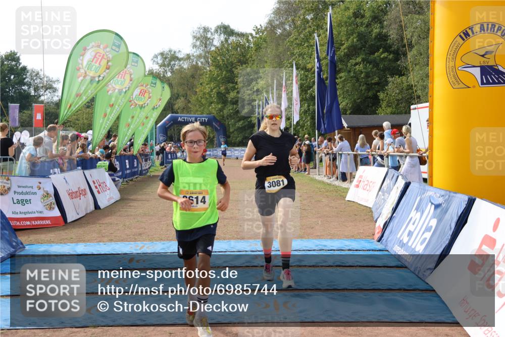 08.09.2024 - Airport Race Strokosch-Dieckow http://msf.ph/oto/6985744 08.09.2024 12:03:24 Ziel 2614, 3074, 3081 meine-sportfotos.de