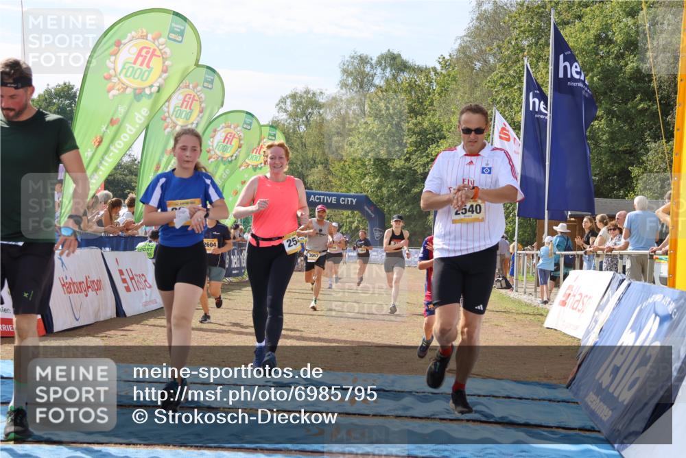 08.09.2024 - Airport Race Strokosch-Dieckow http://msf.ph/oto/6985795 08.09.2024 12:16:10 Ziel 225, 276, 1020, 2540, 2541, 2543, 2591, 2595, 2604, 2645, 2799, 2802, 2804, 2827, 2854, 3057 meine-sportfotos.de