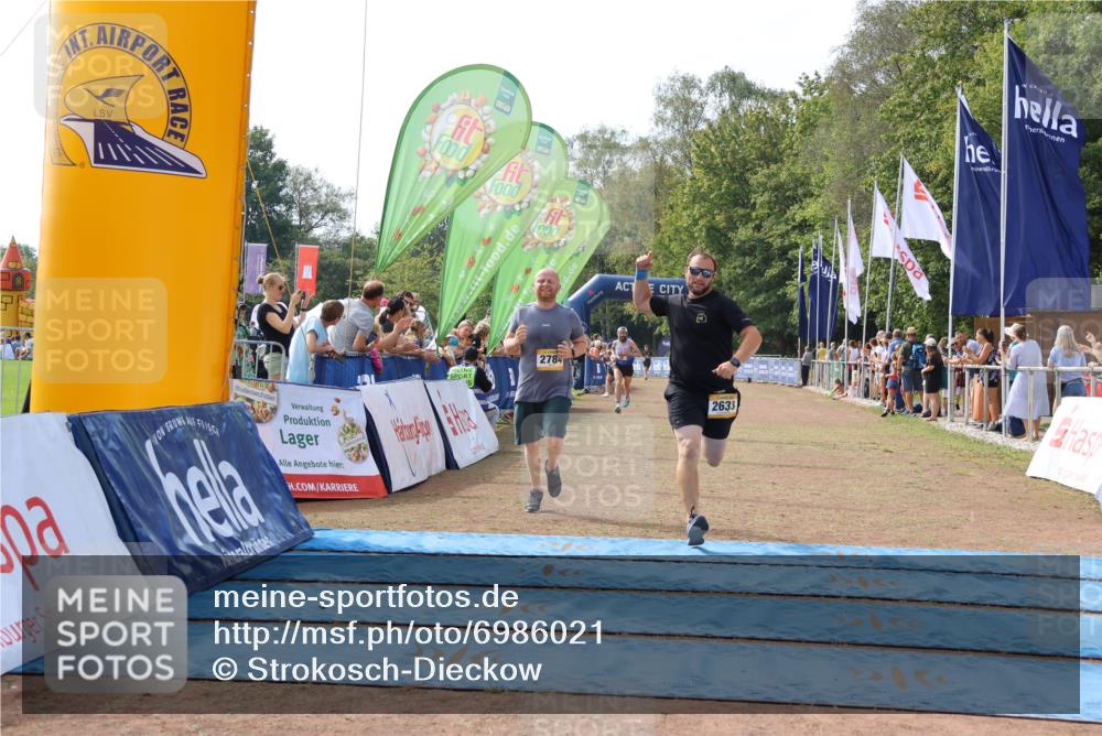 08.09.2024 - Airport Race Strokosch-Dieckow http://msf.ph/oto/6986021 08.09.2024 12:04:16 Ziel 32, 2633, 2784, 3139 meine-sportfotos.de