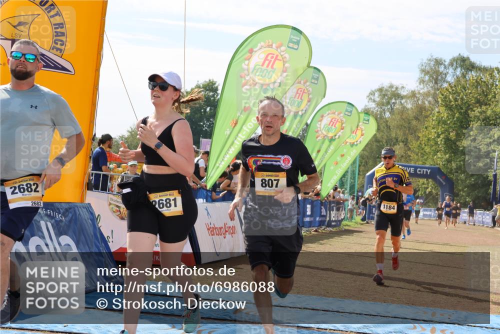 08.09.2024 - Airport Race Strokosch-Dieckow http://msf.ph/oto/6986088 08.09.2024 12:17:05 Ziel 635, 807, 1184, 2681, 2682 meine-sportfotos.de