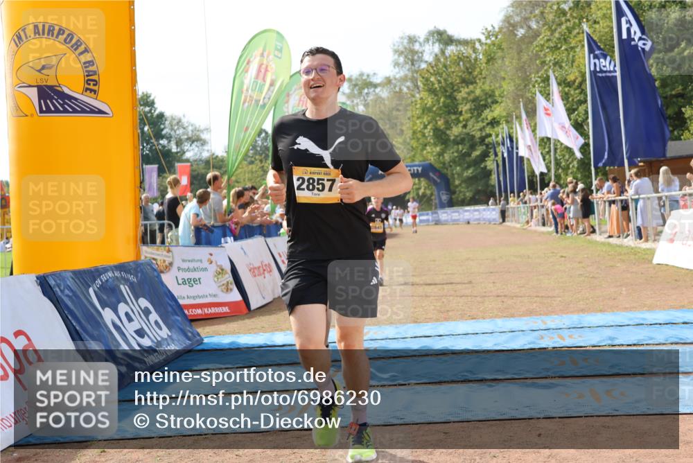 08.09.2024 - Airport Race Strokosch-Dieckow http://msf.ph/oto/6986230 08.09.2024 12:04:56 Ziel 687, 2666, 2845, 2857 meine-sportfotos.de