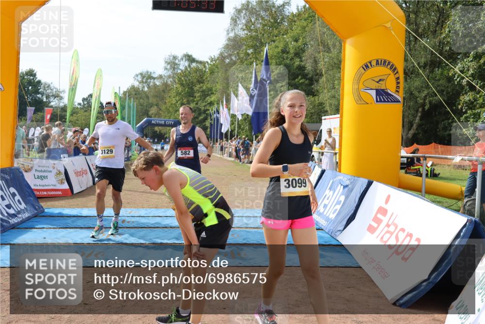 08.09.2024 - Airport Race Strokosch-Dieckow http://msf.ph/oto/6986575 08.09.2024 12:06:14 Ziel 582, 2557, 2606, 2838, 3058, 3099, 3100, 3129 meine-sportfotos.de