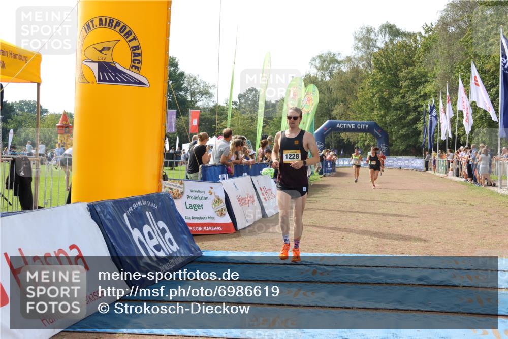 08.09.2024 - Airport Race Strokosch-Dieckow http://msf.ph/oto/6986619 08.09.2024 12:06:43 Ziel 1228, 2807, 2868, 3035, 3094 meine-sportfotos.de