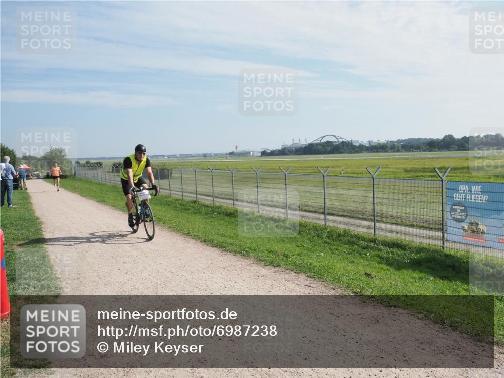 08.09.2024 - Airport Race Miley Keyser http://msf.ph/oto/6987238 08.09.2024 11:46:49 Laufen OLYMPUS, DIGITAL, CAMERA meine-sportfotos.de