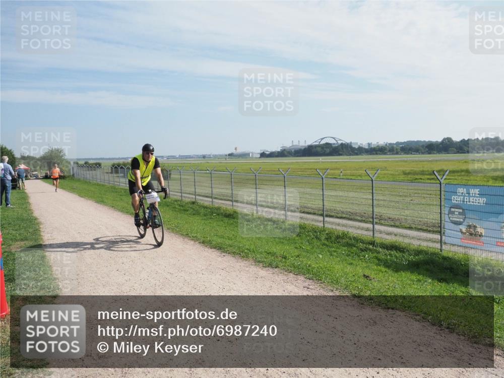 08.09.2024 - Airport Race Miley Keyser http://msf.ph/oto/6987240 08.09.2024 11:46:50 Laufen OLYMPUS, DIGITAL, CAMERA meine-sportfotos.de