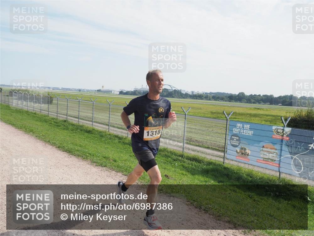 08.09.2024 - Airport Race Miley Keyser http://msf.ph/oto/6987386 08.09.2024 11:51:49 Laufen OLYMPUS, DIGITAL, CAMERA meine-sportfotos.de