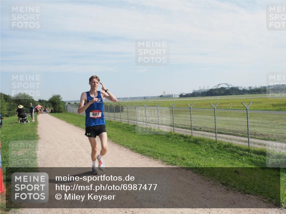 08.09.2024 - Airport Race Miley Keyser http://msf.ph/oto/6987477 08.09.2024 11:53:51 Laufen OLYMPUS, DIGITAL, CAMERA meine-sportfotos.de