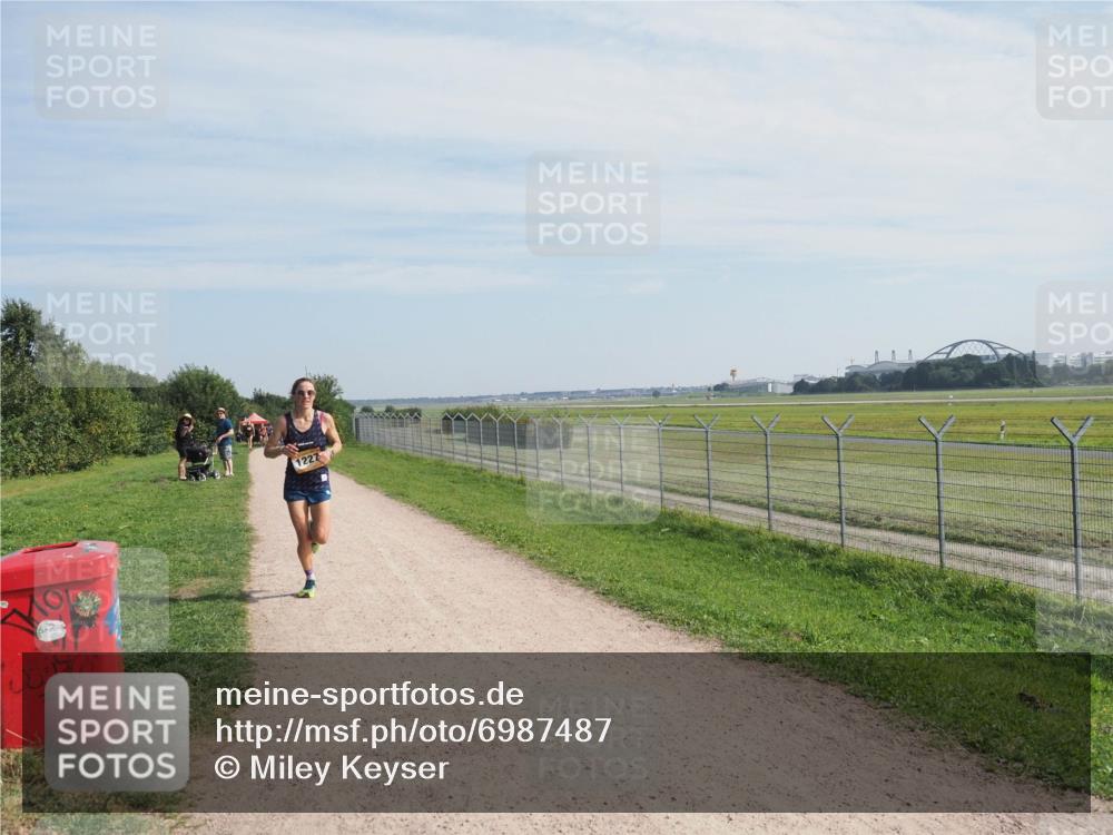 08.09.2024 - Airport Race Miley Keyser http://msf.ph/oto/6987487 08.09.2024 11:54:02 Laufen OLYMPUS, DIGITAL, CAMERA meine-sportfotos.de
