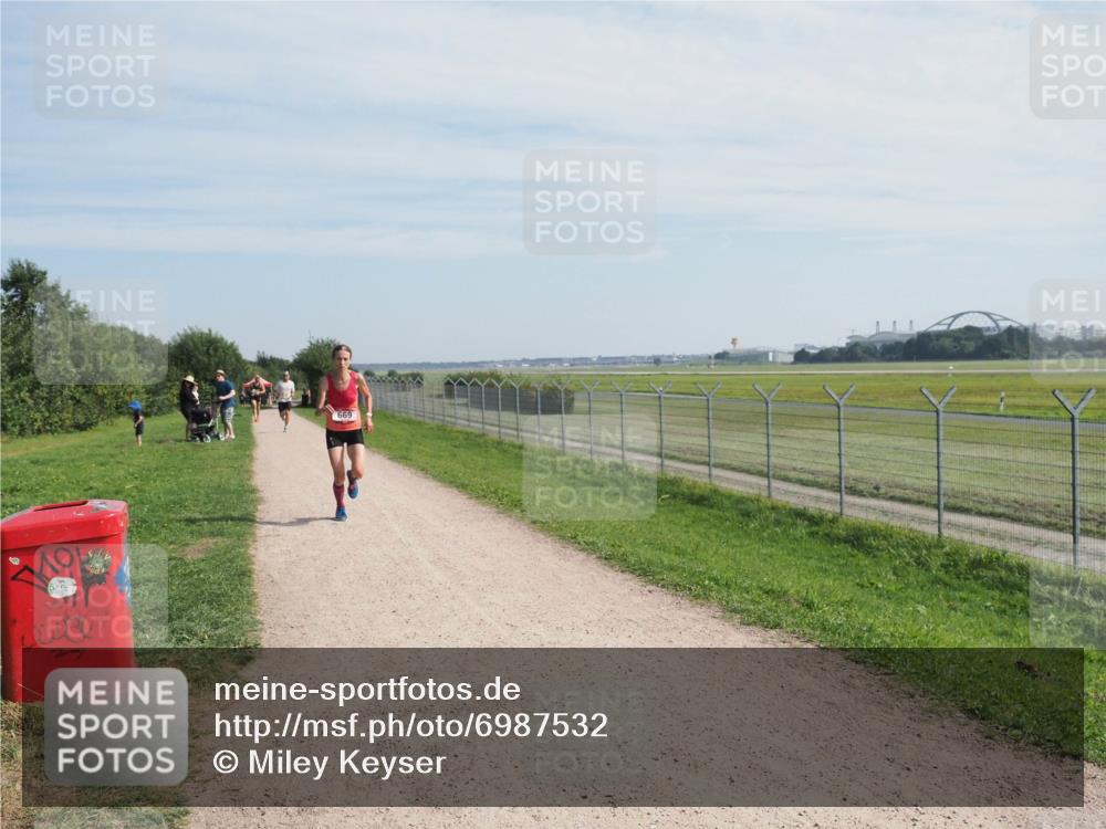 08.09.2024 - Airport Race Miley Keyser http://msf.ph/oto/6987532 08.09.2024 11:54:18 Laufen OLYMPUS, DIGITAL, CAMERA meine-sportfotos.de