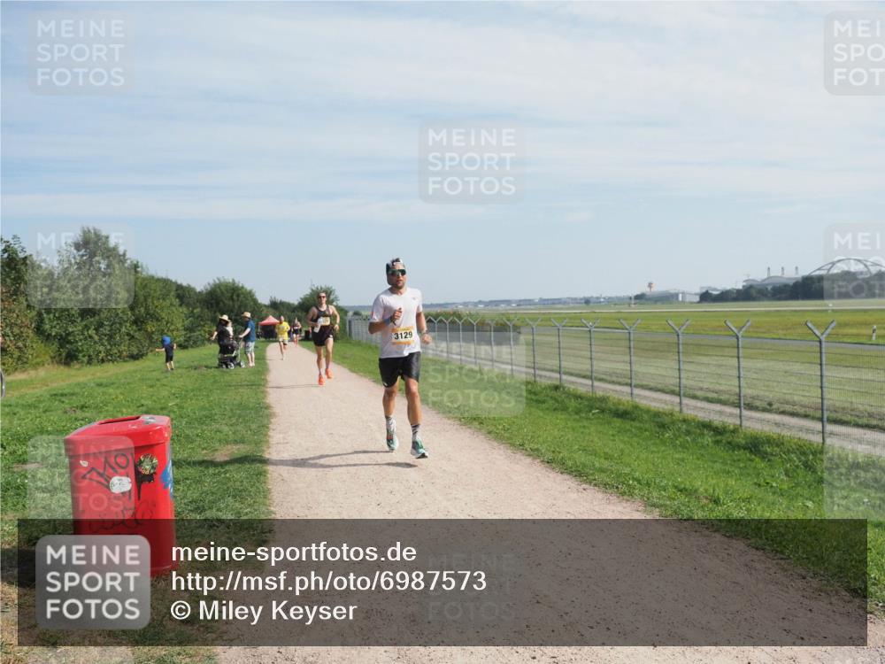 08.09.2024 - Airport Race Miley Keyser http://msf.ph/oto/6987573 08.09.2024 11:54:25 Laufen OLYMPUS, DIGITAL, CAMERA meine-sportfotos.de
