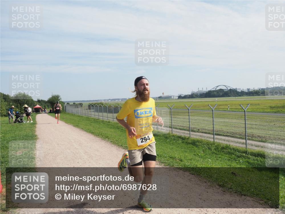 08.09.2024 - Airport Race Miley Keyser http://msf.ph/oto/6987628 08.09.2024 11:54:32 Laufen OLYMPUS, DIGITAL, CAMERA meine-sportfotos.de