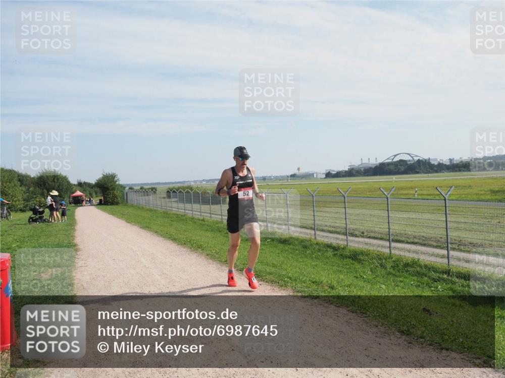 08.09.2024 - Airport Race Miley Keyser http://msf.ph/oto/6987645 08.09.2024 11:54:36 Laufen OLYMPUS, DIGITAL, CAMERA meine-sportfotos.de