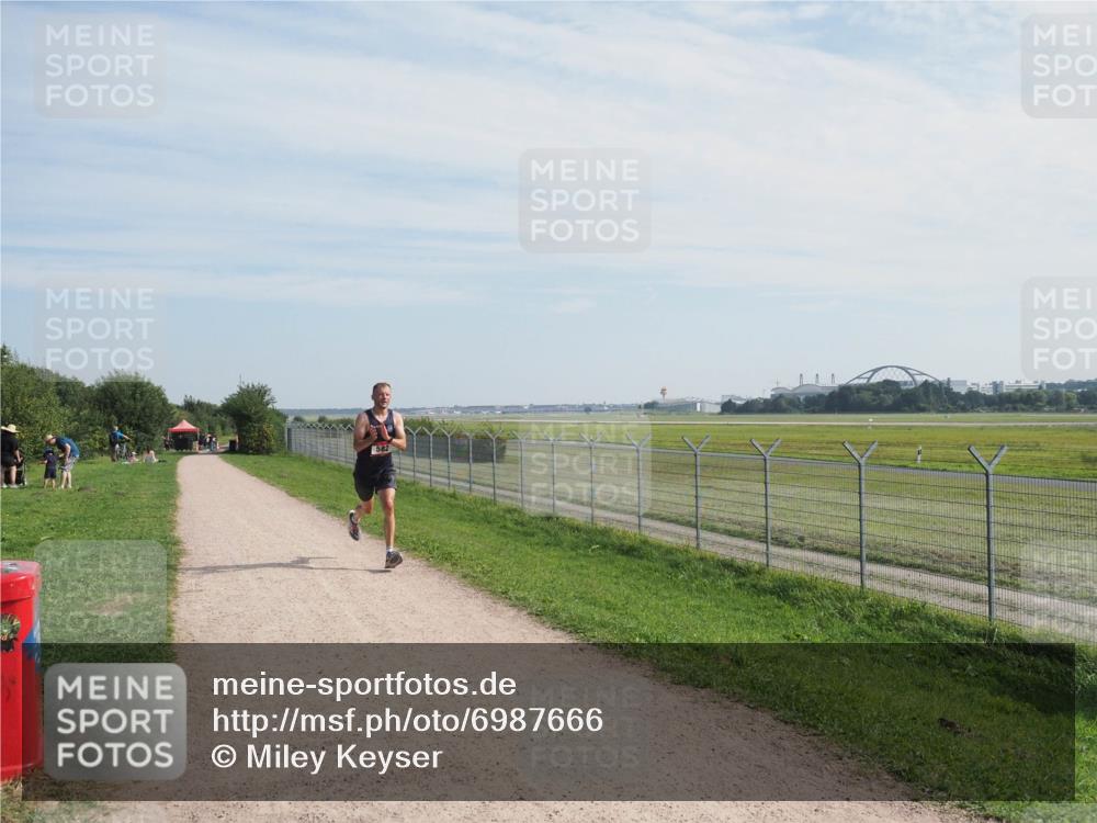 08.09.2024 - Airport Race Miley Keyser http://msf.ph/oto/6987666 08.09.2024 11:54:53 Laufen OLYMPUS, DIGITAL, CAMERA meine-sportfotos.de
