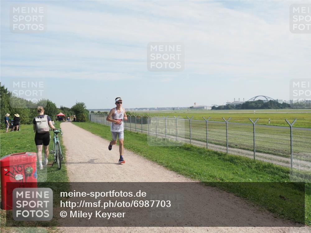 08.09.2024 - Airport Race Miley Keyser http://msf.ph/oto/6987703 08.09.2024 11:56:12 Laufen OLYMPUS, DIGITAL, CAMERA meine-sportfotos.de