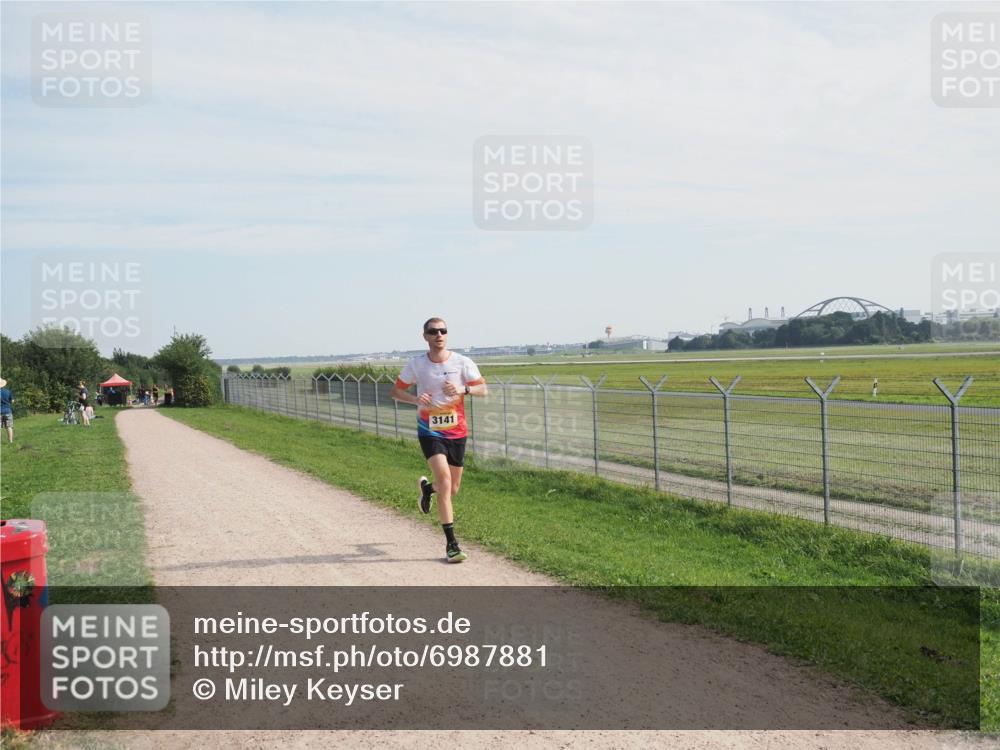 08.09.2024 - Airport Race Miley Keyser http://msf.ph/oto/6987881 08.09.2024 11:57:19 Laufen OLYMPUS, DIGITAL, CAMERA meine-sportfotos.de