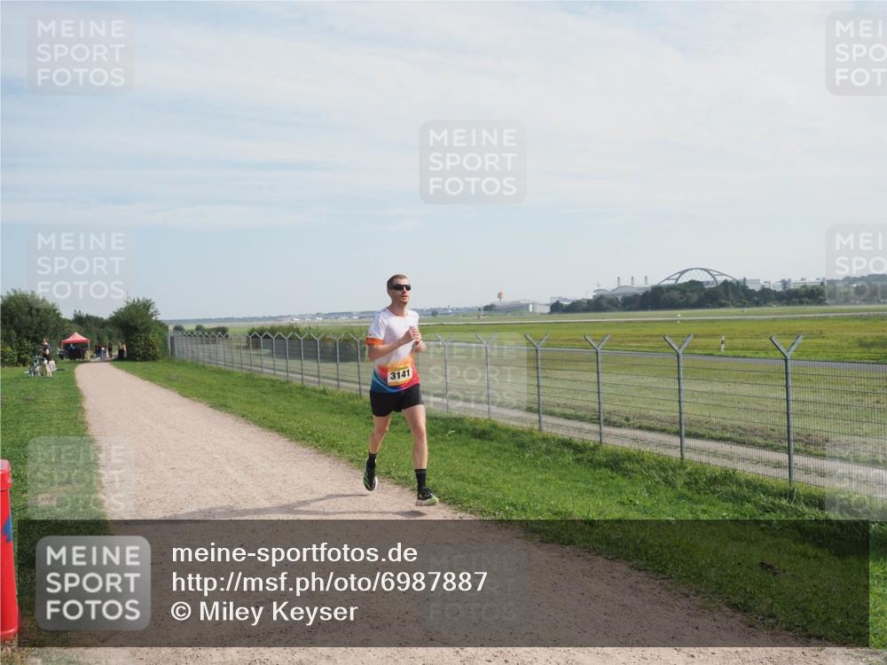 08.09.2024 - Airport Race Miley Keyser http://msf.ph/oto/6987887 08.09.2024 11:57:19 Laufen OLYMPUS, DIGITAL, CAMERA meine-sportfotos.de