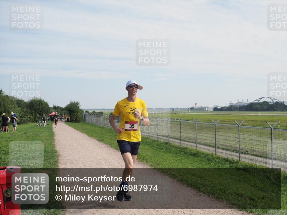08.09.2024 - Airport Race Miley Keyser http://msf.ph/oto/6987974 08.09.2024 11:58:16 Laufen OLYMPUS, DIGITAL, CAMERA meine-sportfotos.de