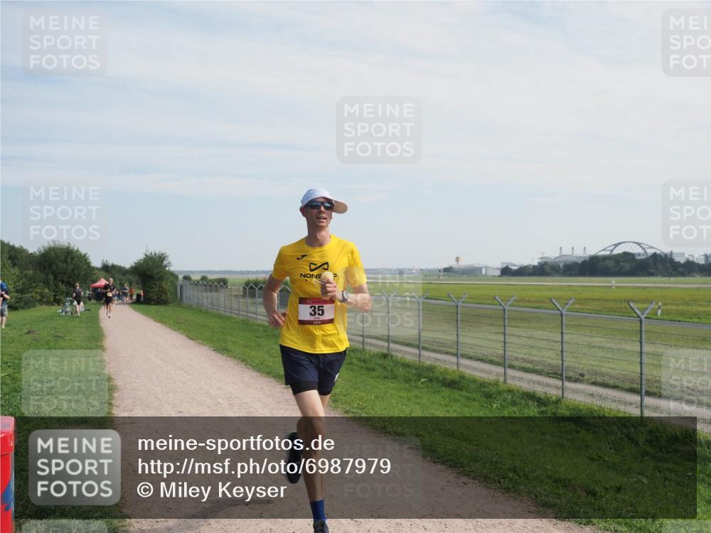 08.09.2024 - Airport Race Miley Keyser http://msf.ph/oto/6987979 08.09.2024 11:58:16 Laufen OLYMPUS, DIGITAL, CAMERA meine-sportfotos.de