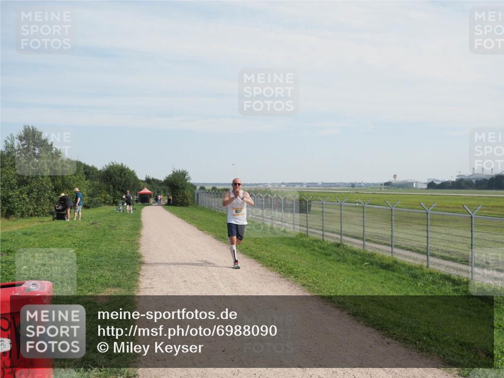 08.09.2024 - Airport Race Miley Keyser http://msf.ph/oto/6988090 08.09.2024 11:59:03 Laufen OLYMPUS, DIGITAL, CAMERA meine-sportfotos.de