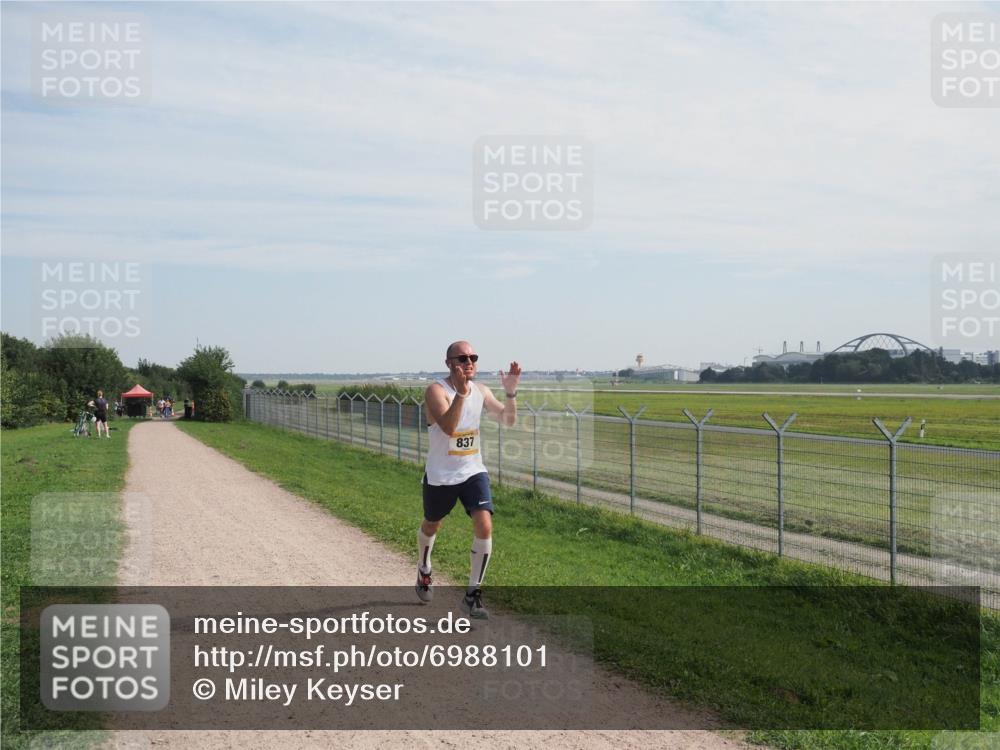 08.09.2024 - Airport Race Miley Keyser http://msf.ph/oto/6988101 08.09.2024 11:59:04 Laufen OLYMPUS, DIGITAL, CAMERA meine-sportfotos.de