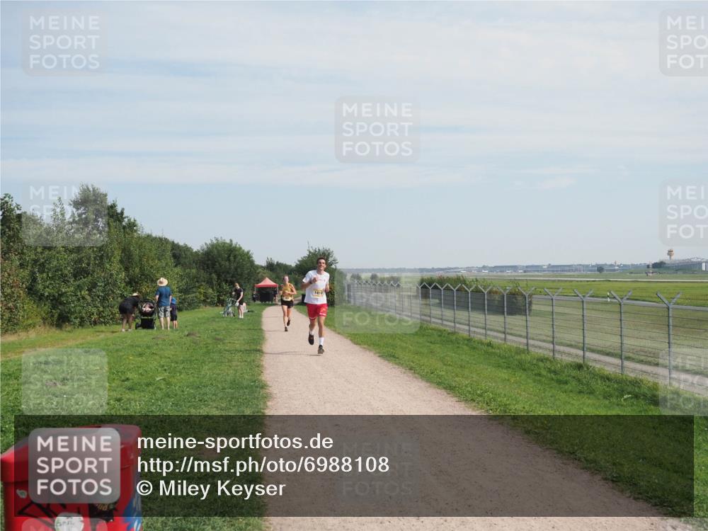 08.09.2024 - Airport Race Miley Keyser http://msf.ph/oto/6988108 08.09.2024 11:59:26 Laufen OLYMPUS, DIGITAL, CAMERA meine-sportfotos.de