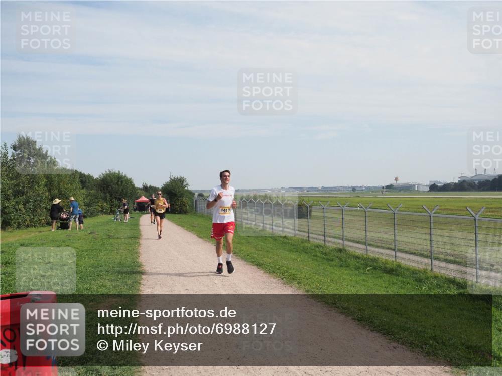 08.09.2024 - Airport Race Miley Keyser http://msf.ph/oto/6988127 08.09.2024 11:59:28 Laufen OLYMPUS, DIGITAL, CAMERA meine-sportfotos.de