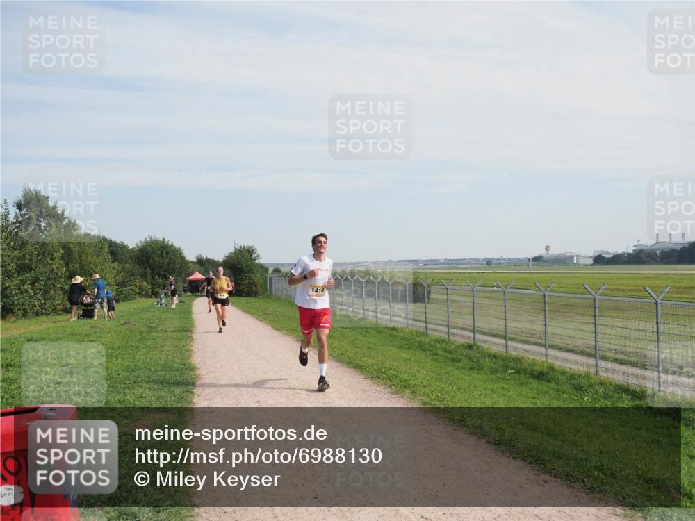 08.09.2024 - Airport Race Miley Keyser http://msf.ph/oto/6988130 08.09.2024 11:59:28 Laufen OLYMPUS, DIGITAL, CAMERA meine-sportfotos.de