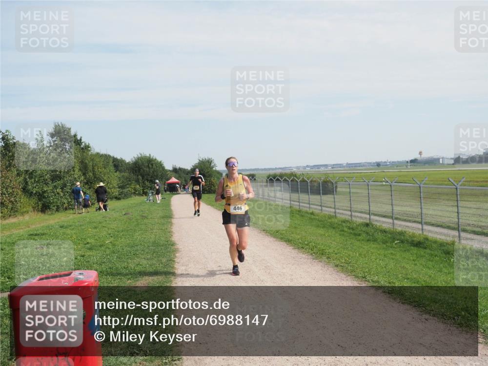 08.09.2024 - Airport Race Miley Keyser http://msf.ph/oto/6988147 08.09.2024 11:59:31 Laufen OLYMPUS, DIGITAL, CAMERA meine-sportfotos.de