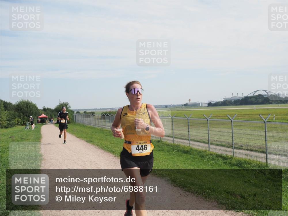 08.09.2024 - Airport Race Miley Keyser http://msf.ph/oto/6988161 08.09.2024 11:59:32 Laufen OLYMPUS, DIGITAL, CAMERA meine-sportfotos.de