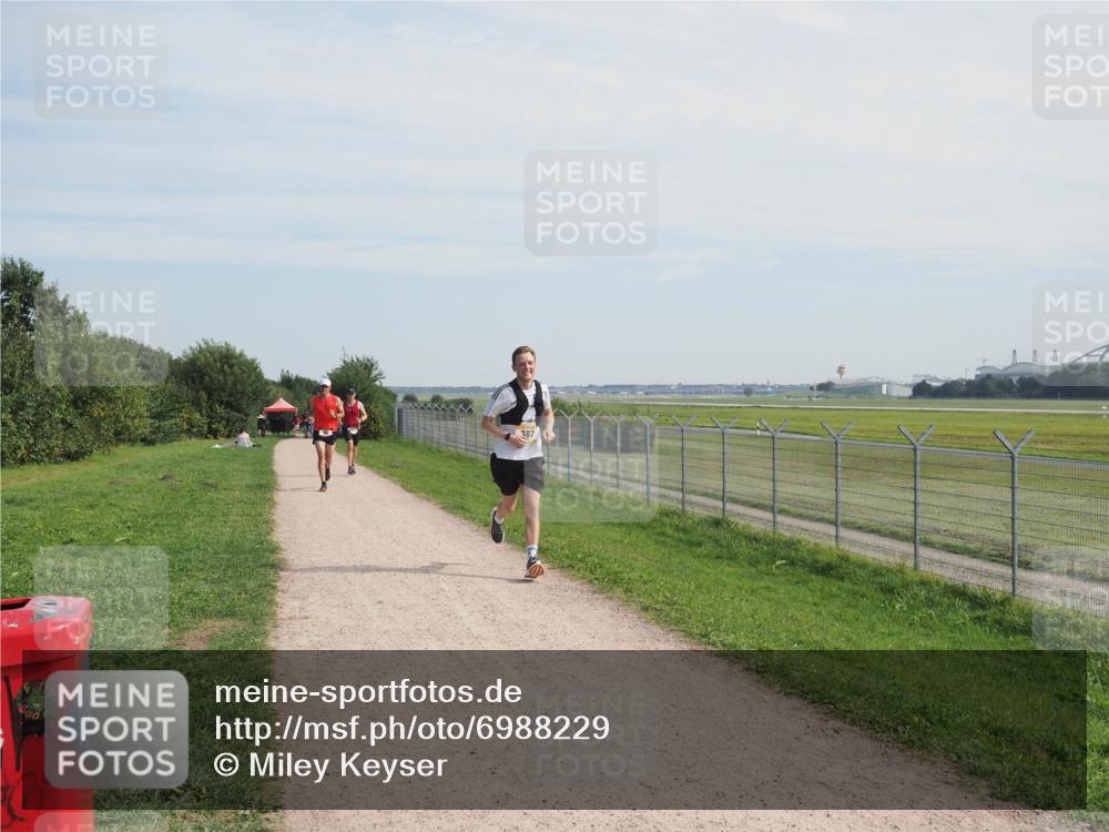 08.09.2024 - Airport Race Miley Keyser http://msf.ph/oto/6988229 08.09.2024 12:00:46 Laufen OLYMPUS, DIGITAL, CAMERA meine-sportfotos.de