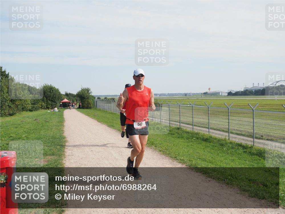 08.09.2024 - Airport Race Miley Keyser http://msf.ph/oto/6988264 08.09.2024 12:00:50 Laufen OLYMPUS, DIGITAL, CAMERA meine-sportfotos.de
