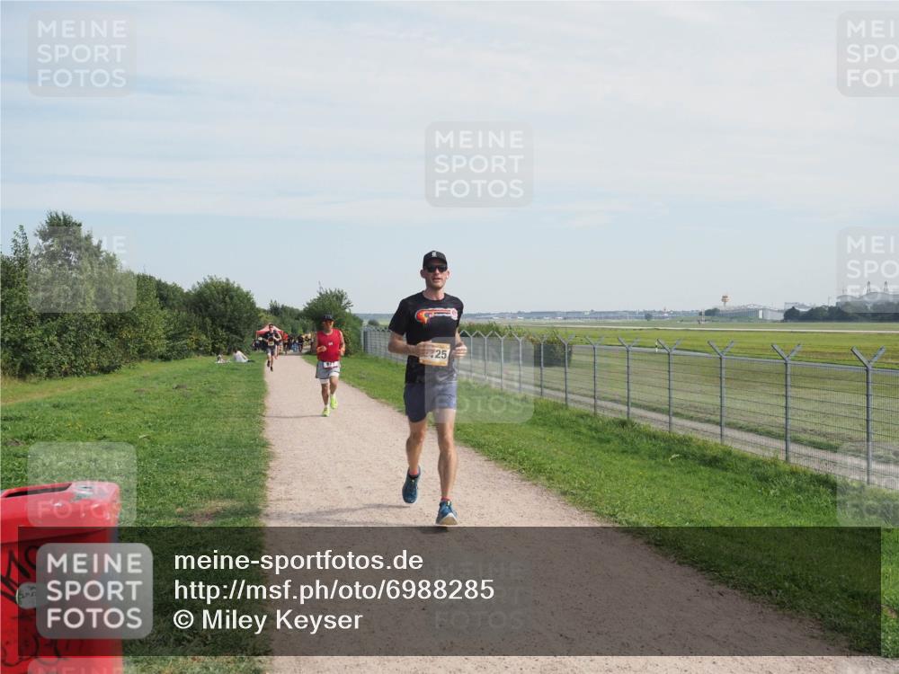 08.09.2024 - Airport Race Miley Keyser http://msf.ph/oto/6988285 08.09.2024 12:01:06 Laufen OLYMPUS, DIGITAL, CAMERA meine-sportfotos.de