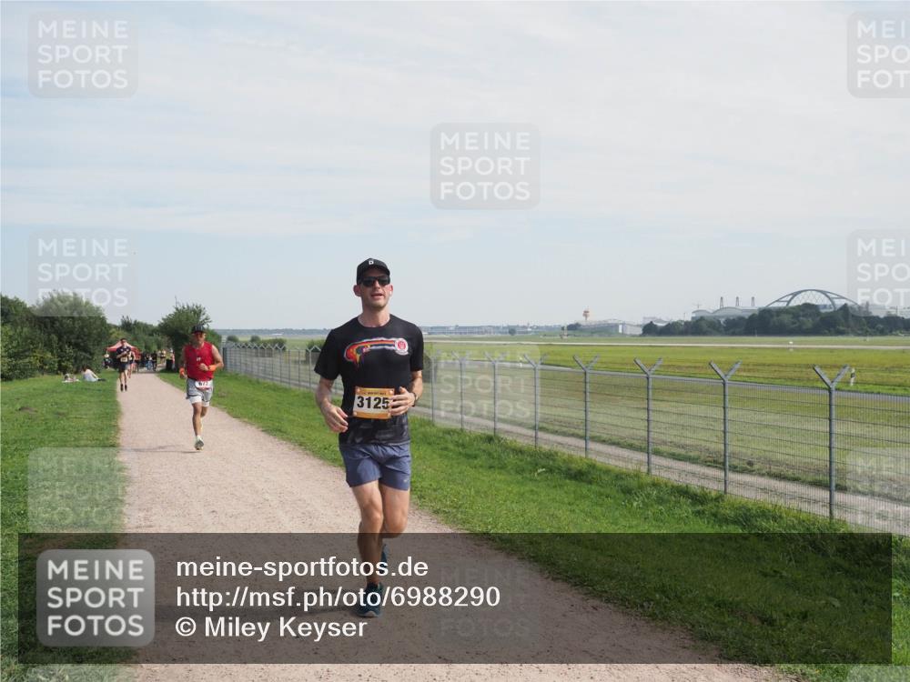 08.09.2024 - Airport Race Miley Keyser http://msf.ph/oto/6988290 08.09.2024 12:01:06 Laufen OLYMPUS, DIGITAL, CAMERA meine-sportfotos.de