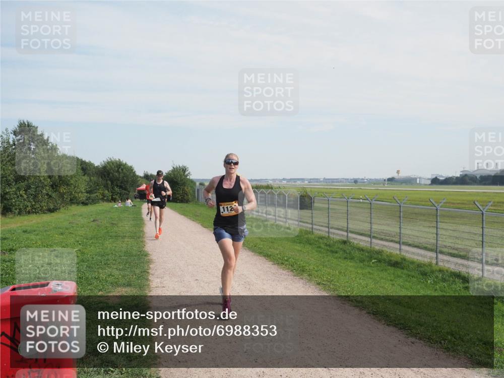 08.09.2024 - Airport Race Miley Keyser http://msf.ph/oto/6988353 08.09.2024 12:01:21 Laufen OLYMPUS, DIGITAL, CAMERA meine-sportfotos.de