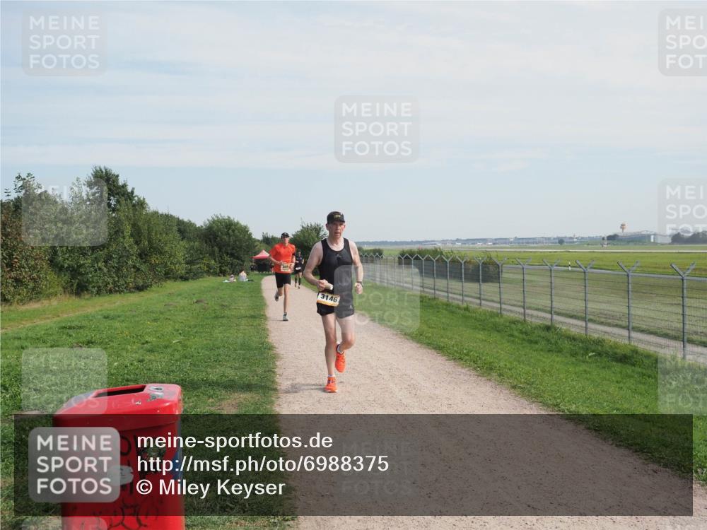 08.09.2024 - Airport Race Miley Keyser http://msf.ph/oto/6988375 08.09.2024 12:01:23 Laufen OLYMPUS, DIGITAL, CAMERA meine-sportfotos.de