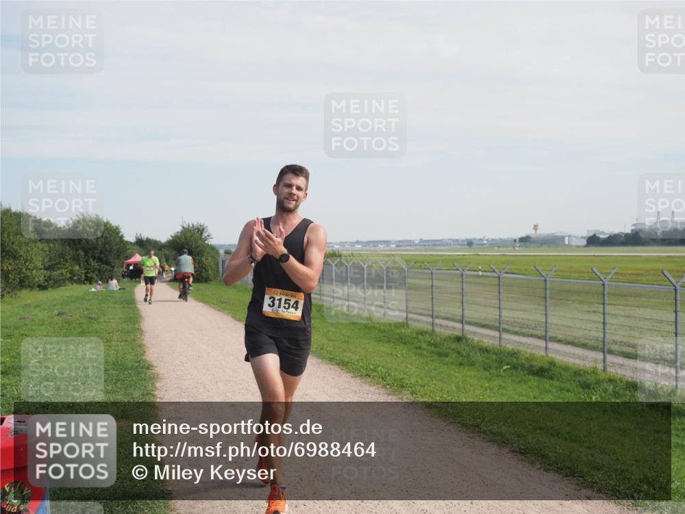 08.09.2024 - Airport Race Miley Keyser http://msf.ph/oto/6988464 08.09.2024 12:01:40 Laufen OLYMPUS, DIGITAL, CAMERA meine-sportfotos.de