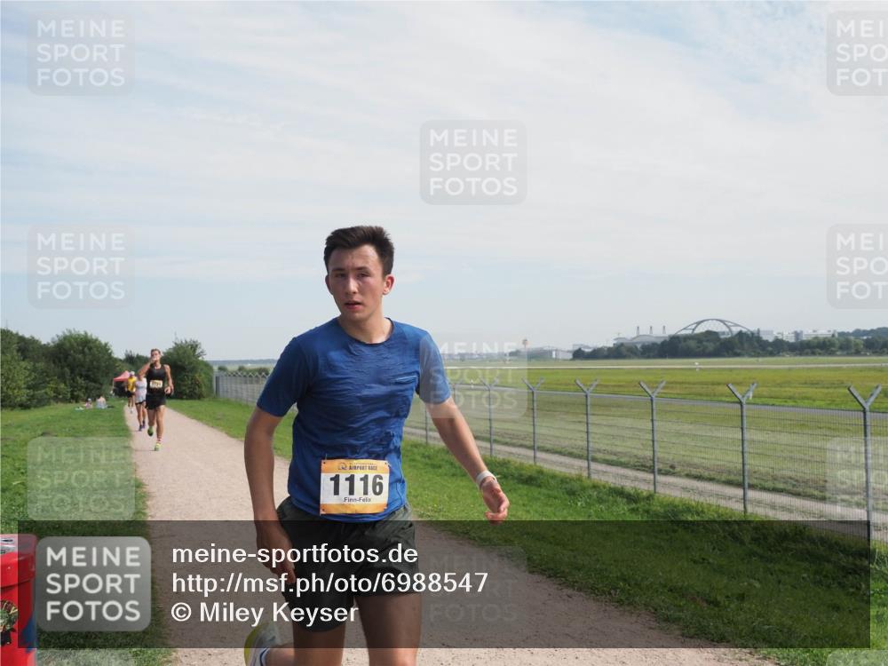 08.09.2024 - Airport Race Miley Keyser http://msf.ph/oto/6988547 08.09.2024 12:02:02 Laufen OLYMPUS, DIGITAL, CAMERA meine-sportfotos.de