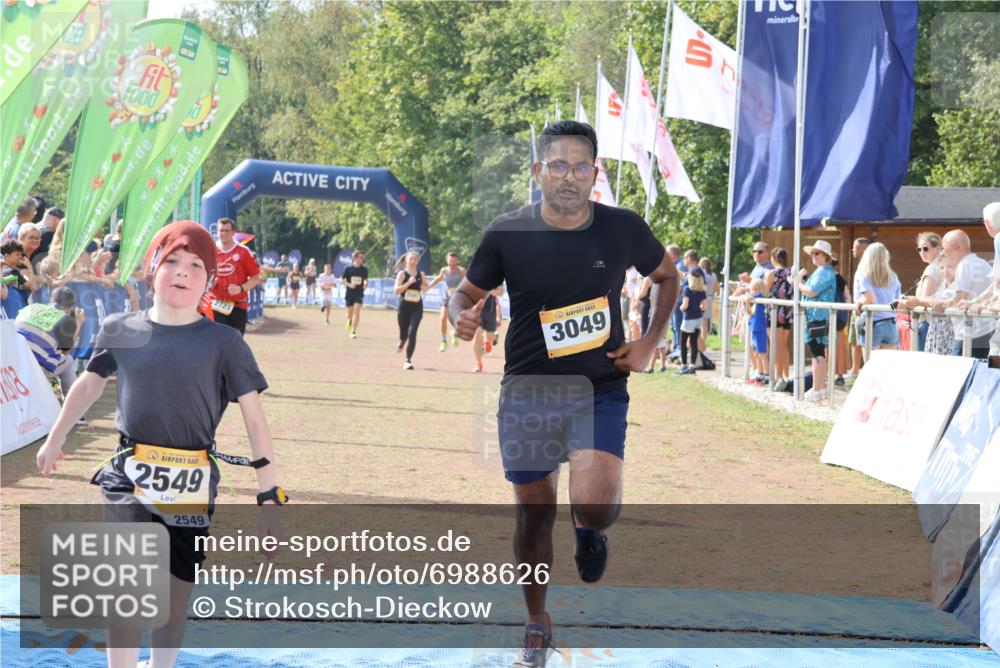 08.09.2024 - Airport Race Strokosch-Dieckow http://msf.ph/oto/6988626 08.09.2024 12:10:12 Ziel 35, 2549, 2713, 2722, 2723, 3049 meine-sportfotos.de