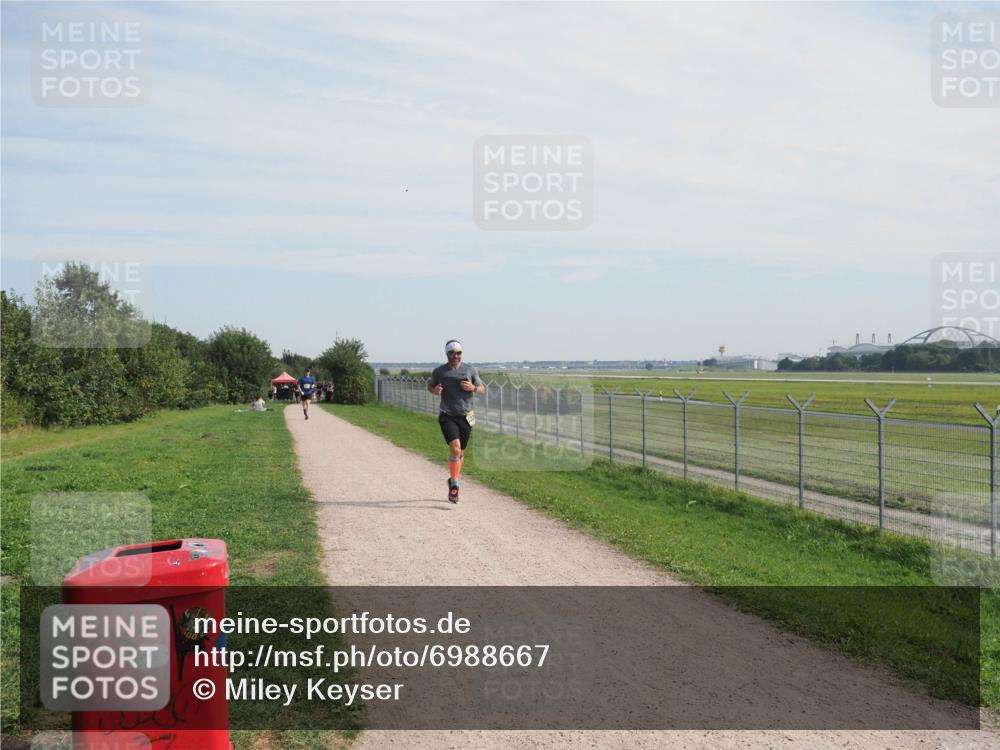 08.09.2024 - Airport Race Miley Keyser http://msf.ph/oto/6988667 08.09.2024 12:02:39 Laufen OLYMPUS, DIGITAL, CAMERA meine-sportfotos.de