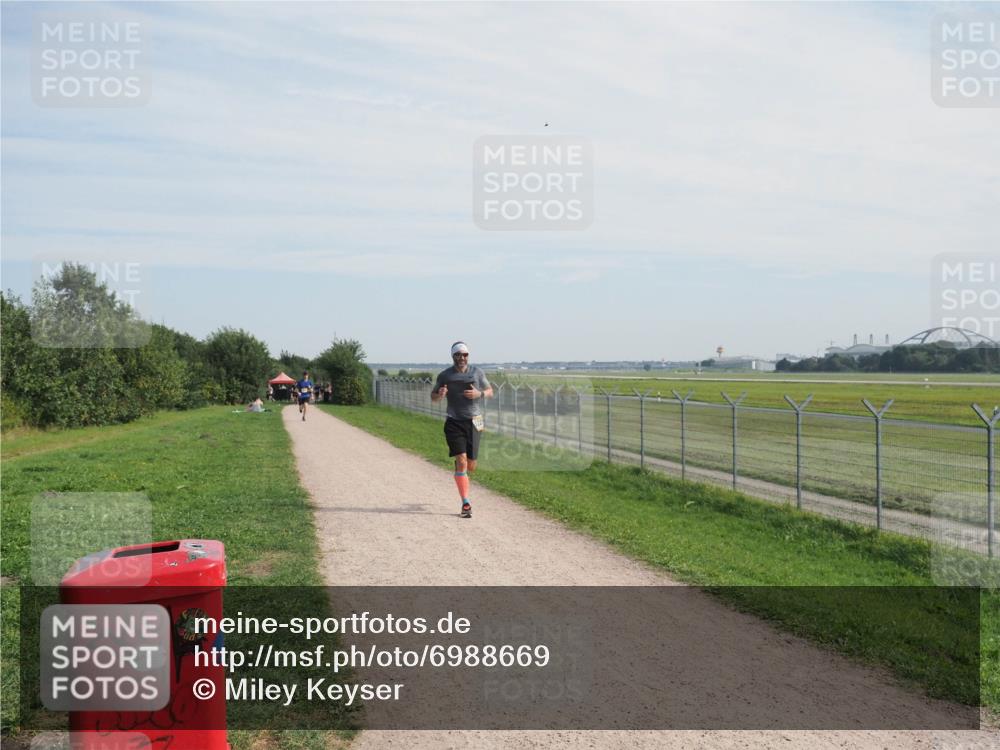 08.09.2024 - Airport Race Miley Keyser http://msf.ph/oto/6988669 08.09.2024 12:02:40 Laufen OLYMPUS, DIGITAL, CAMERA meine-sportfotos.de
