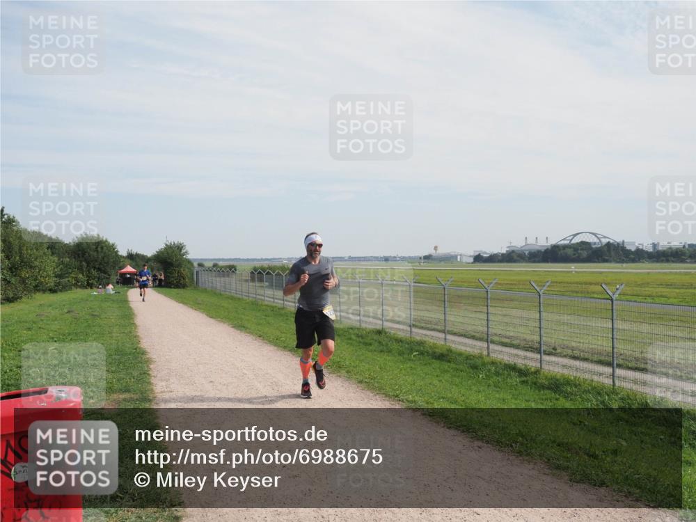 08.09.2024 - Airport Race Miley Keyser http://msf.ph/oto/6988675 08.09.2024 12:02:40 Laufen OLYMPUS, DIGITAL, CAMERA meine-sportfotos.de