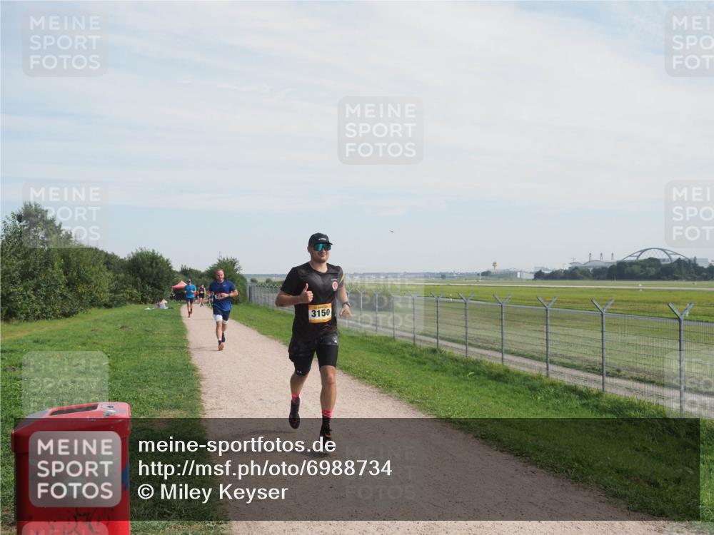 08.09.2024 - Airport Race Miley Keyser http://msf.ph/oto/6988734 08.09.2024 12:02:59 Laufen OLYMPUS, DIGITAL, CAMERA meine-sportfotos.de