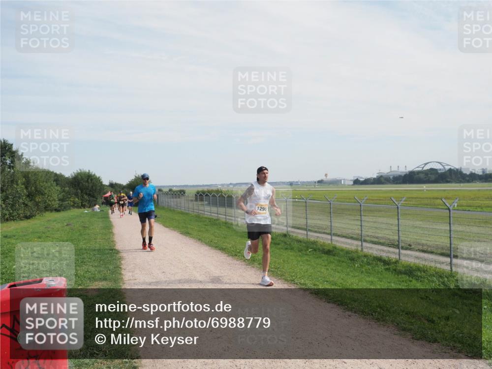 08.09.2024 - Airport Race Miley Keyser http://msf.ph/oto/6988779 08.09.2024 12:03:06 Laufen OLYMPUS, DIGITAL, CAMERA meine-sportfotos.de