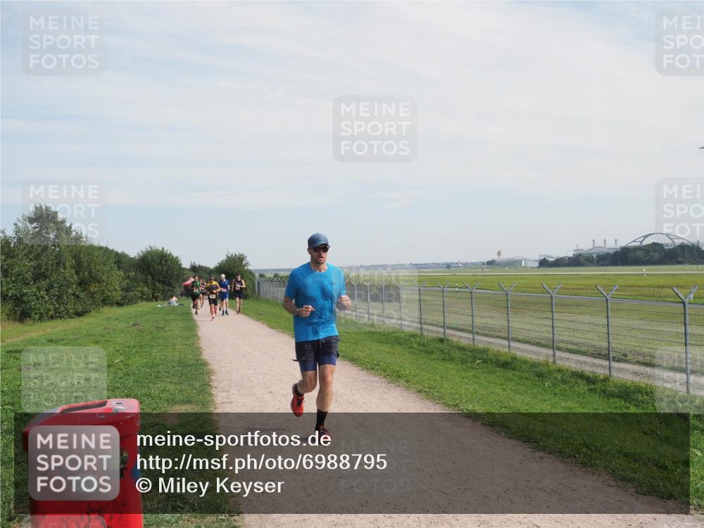 08.09.2024 - Airport Race Miley Keyser http://msf.ph/oto/6988795 08.09.2024 12:03:08 Laufen OLYMPUS, DIGITAL, CAMERA meine-sportfotos.de